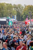 Crowd-Shot-Oneills-Potrait