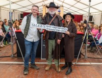 Most appropriately dressed man Peter Larkin from Kinvara, Galway with Ger Osborne and Chloe Markham from Shaws at the 2025, Screggan, Tullamore, Wednesday, 17th September 2025.
Photo: Alf Harvey.