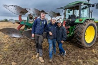 Killian McCorry with Keir Lilley (ploughing in the senior reversible) and Nocha Lilley at the Laois Ploughing match on the lands of the Duggan family in Durrow.
Photo: Alf Harvey.