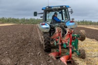 SEamus Duggan ploughing at the Laois Ploughing match on the lands of the Duggan family in Durrow.
Photo: Alf Harvey.