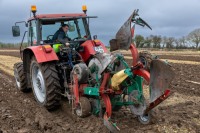Garry Ireland ploughing at the Laois Ploughing match on the lands of the Duggan family in Durrow.
Photo: Alf Harvey.