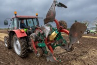 Garry Ireland ploughing at the Laois Ploughing match on the lands of the Duggan family in Durrow.
Photo: Alf Harvey.