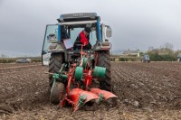 Eamonn Tracey ploughing at the Laois Ploughing match on the lands of the Duggan family in Durrow.
Photo: Alf Harvey.