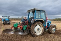 DJ McHugh from Ballylinan ploughing in the senior class at the South Laois Ploughing match on the lands of the Duggan family in Durrow.
Photo: Alf Harvey.