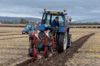 Karl Davis from Ballylinan ploughing in the Senior Reversible at the South Laois Ploughing match on the lands of the Duggan family in Durrow.
Photo: Alf Harvey.